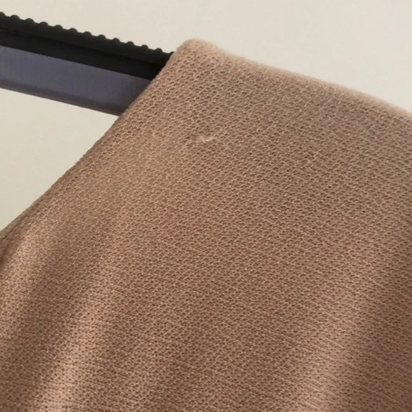 Alice and Olivia Cream Nude/Tan Peplum Short Sleeve Blouse - Picture 7 of 9